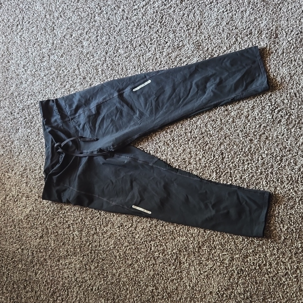 Cropped workout leggings